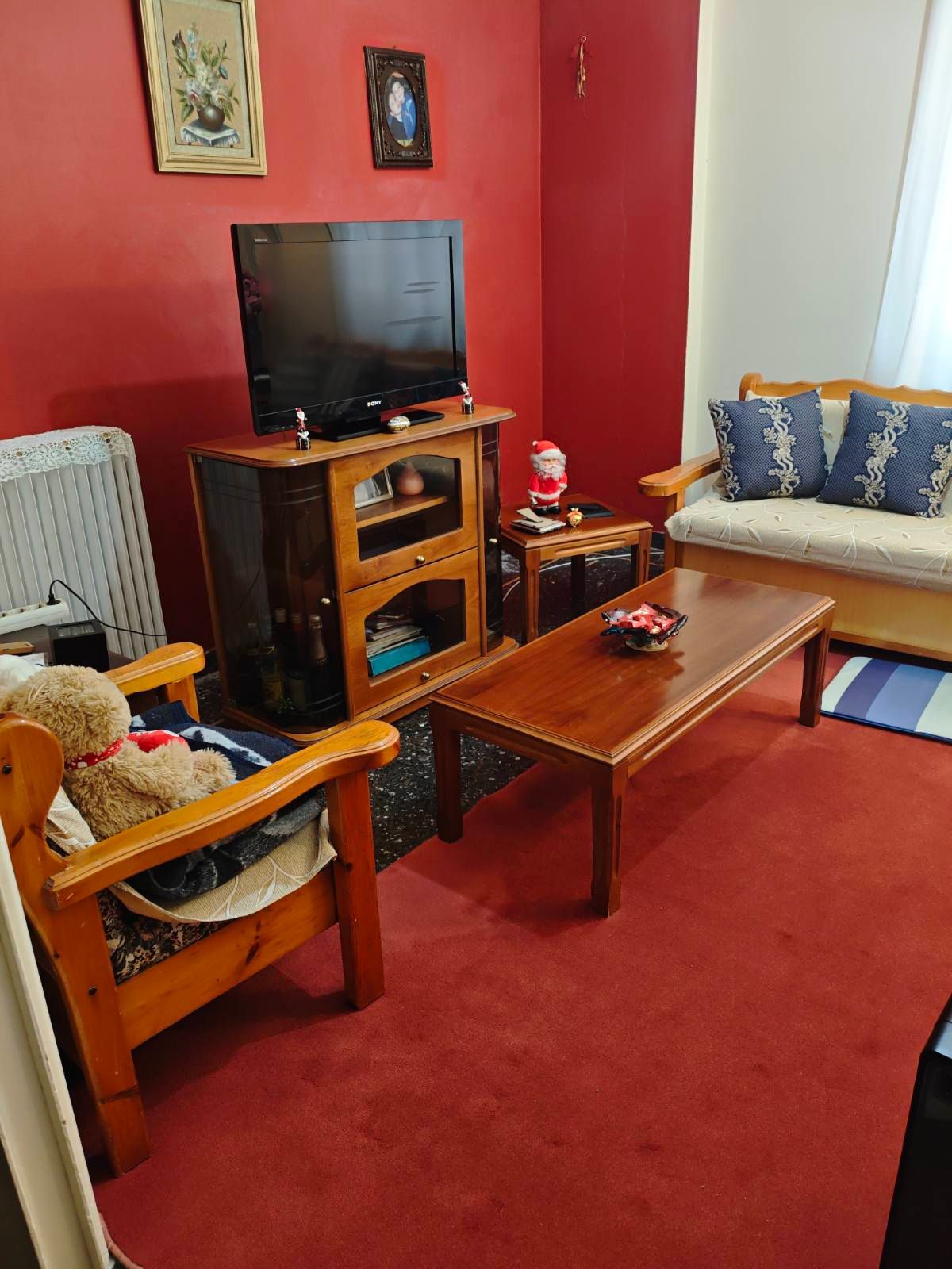 Υπερυψωμένο ισόγειο διαμπερές στον Βύρωνα