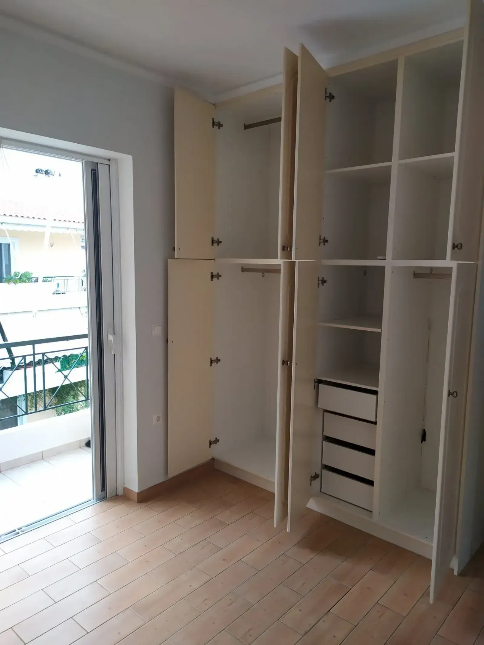 Διαμέρισμα στην Κερατέα Αττικής